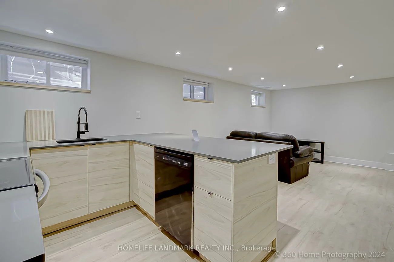 206, Napier, Codrington, Barrie