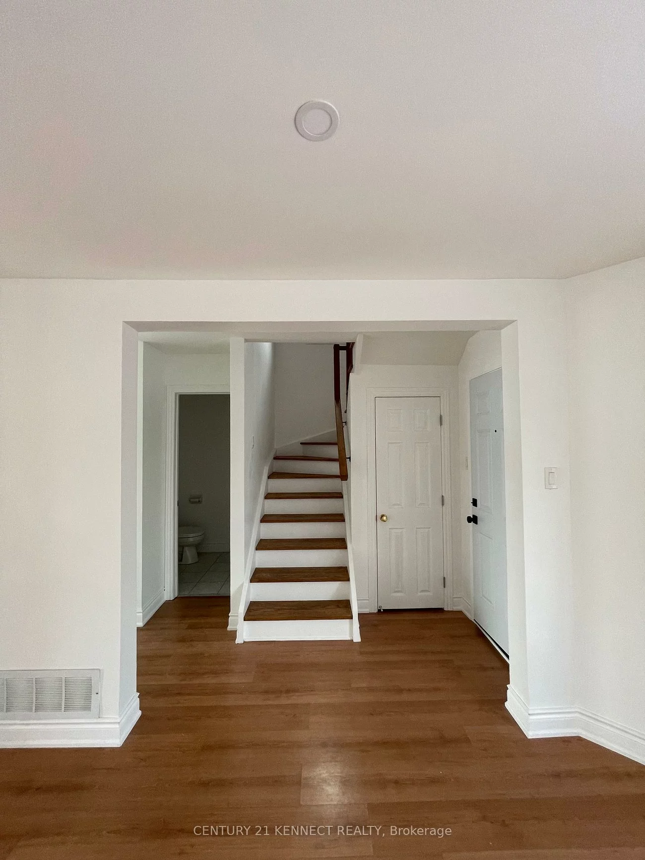 35, Drake, Painswick South, Barrie