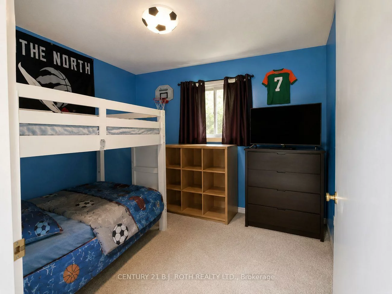 56, Livingstone, West Bayfield, Barrie