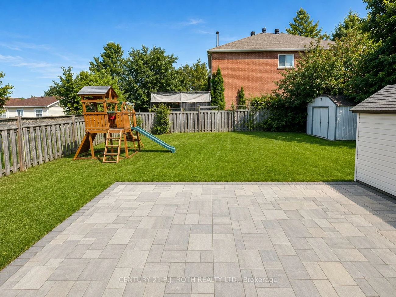 56, Livingstone, West Bayfield, Barrie