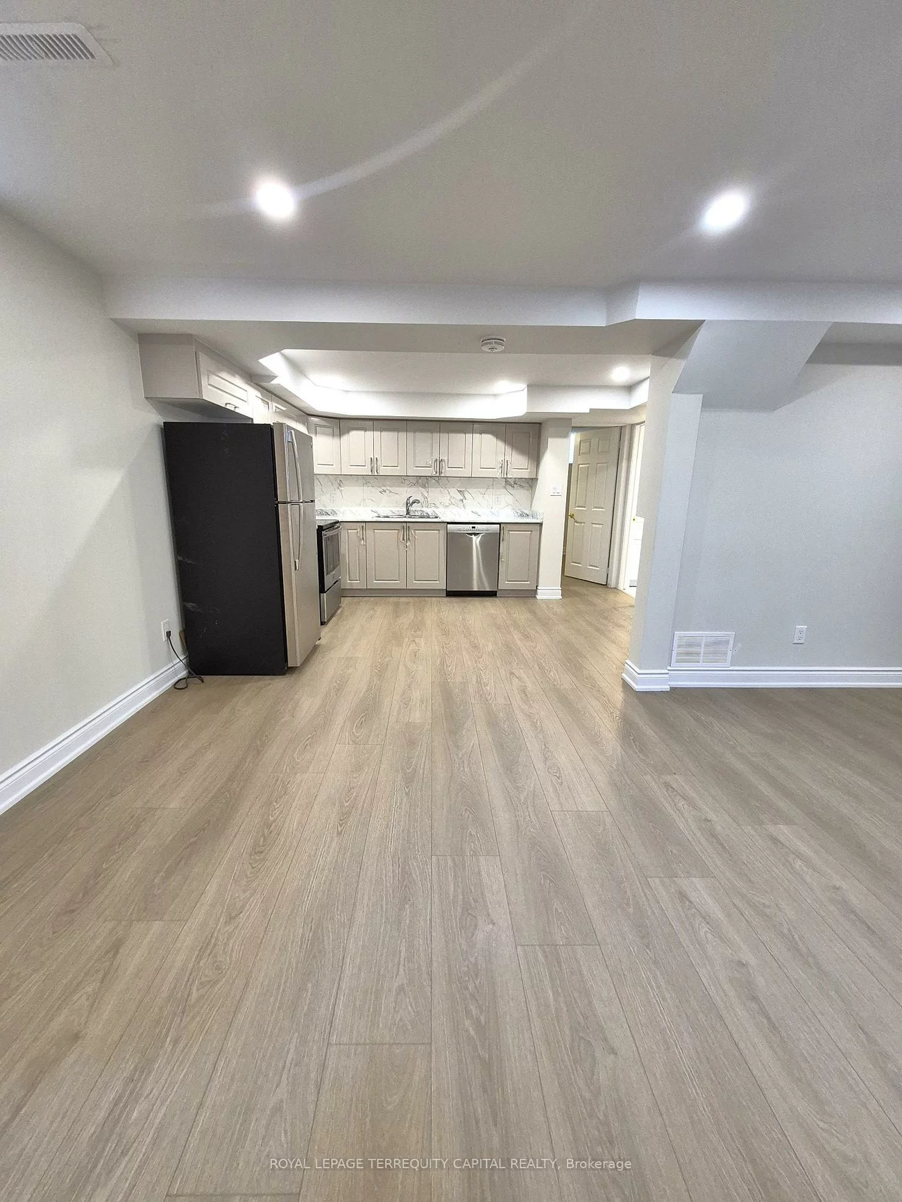 192, Wellington, Wellington, Barrie