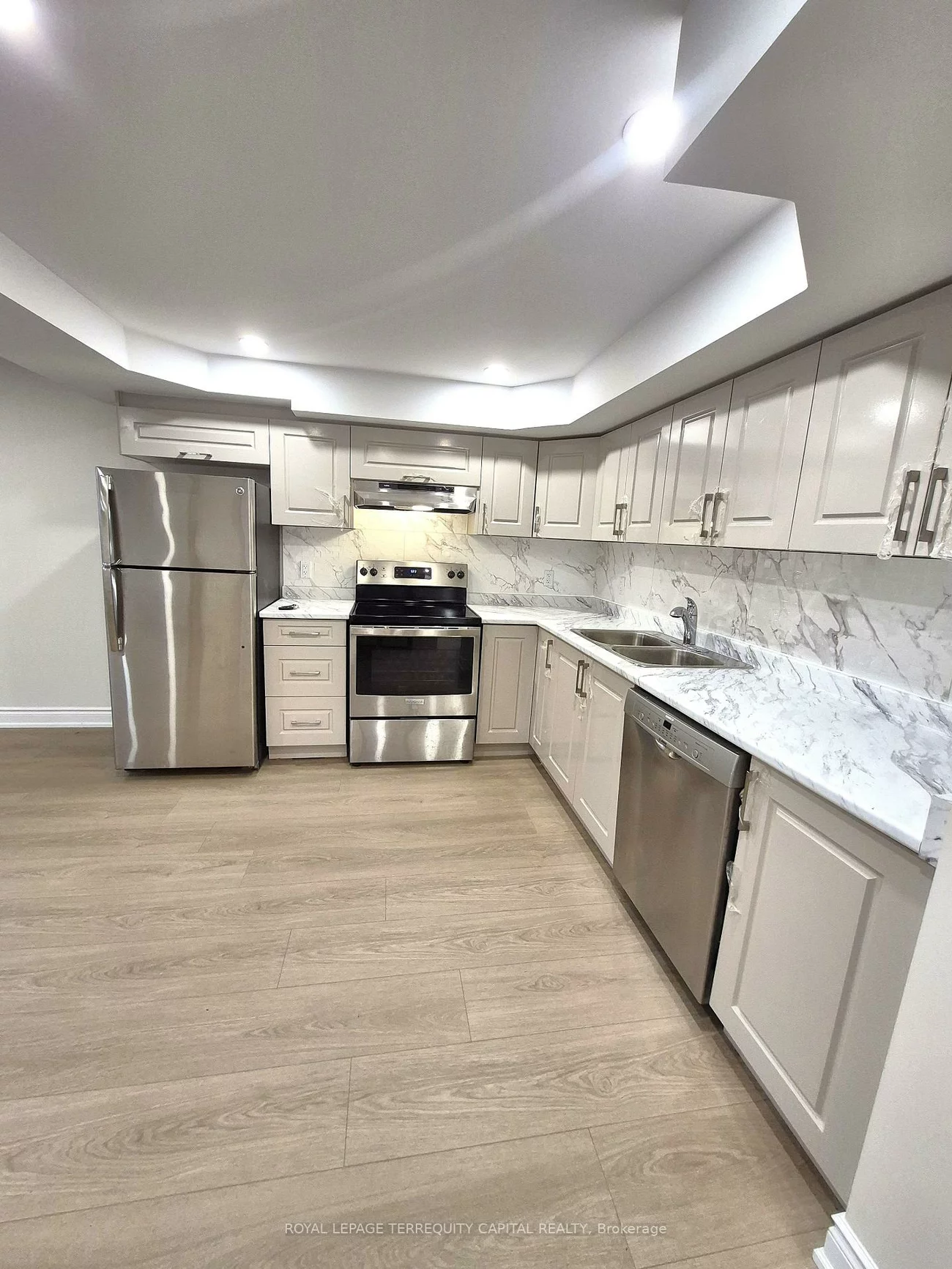 192, Wellington, Wellington, Barrie