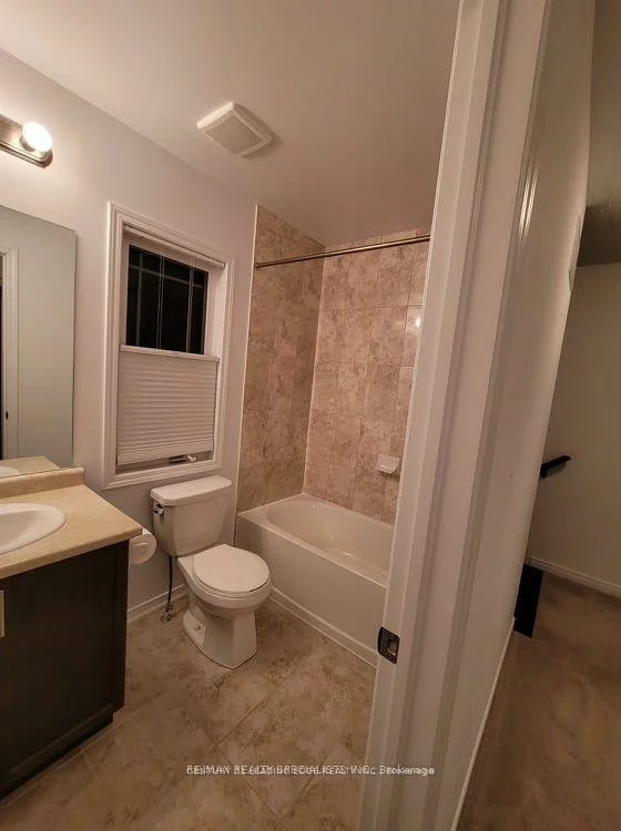 21, Franks, Allandale, Barrie