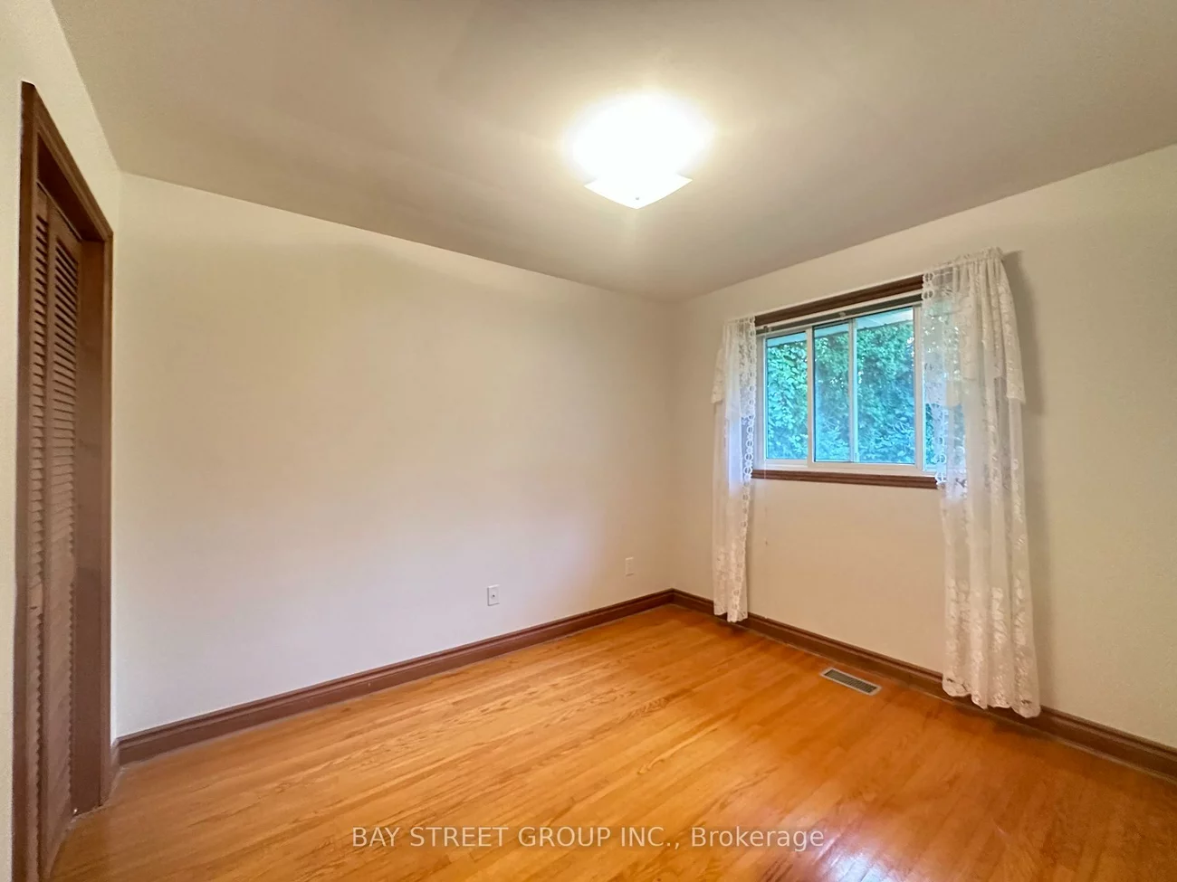 180, Rose, Wellington, Barrie