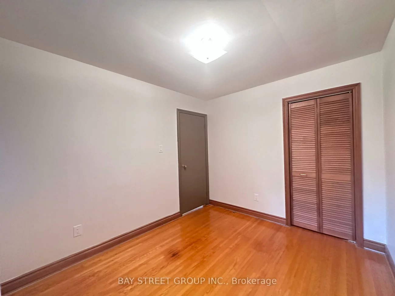 180, Rose, Wellington, Barrie