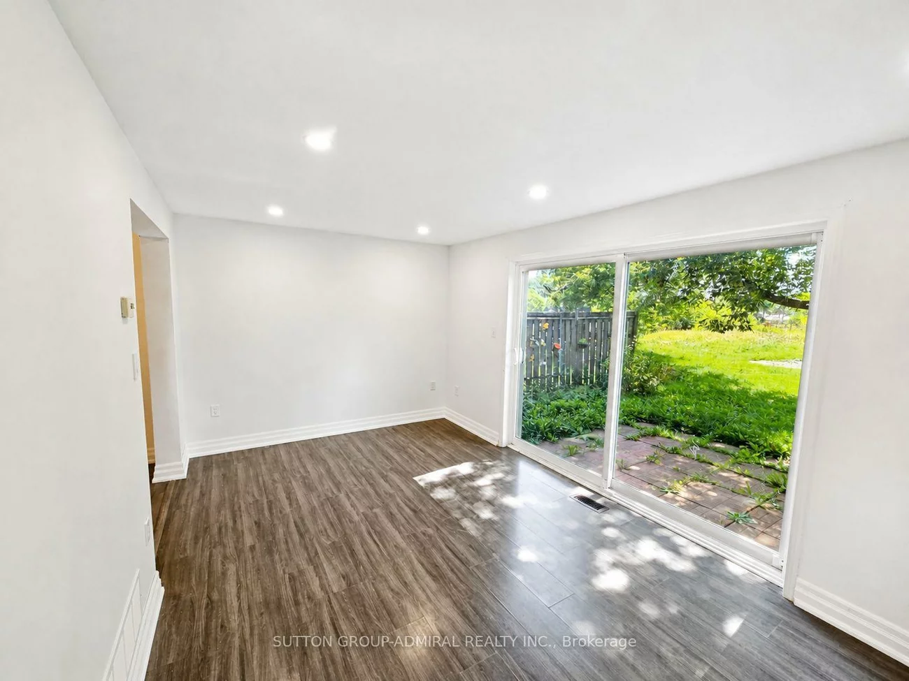 1, SEYMOUR, Holly, Barrie