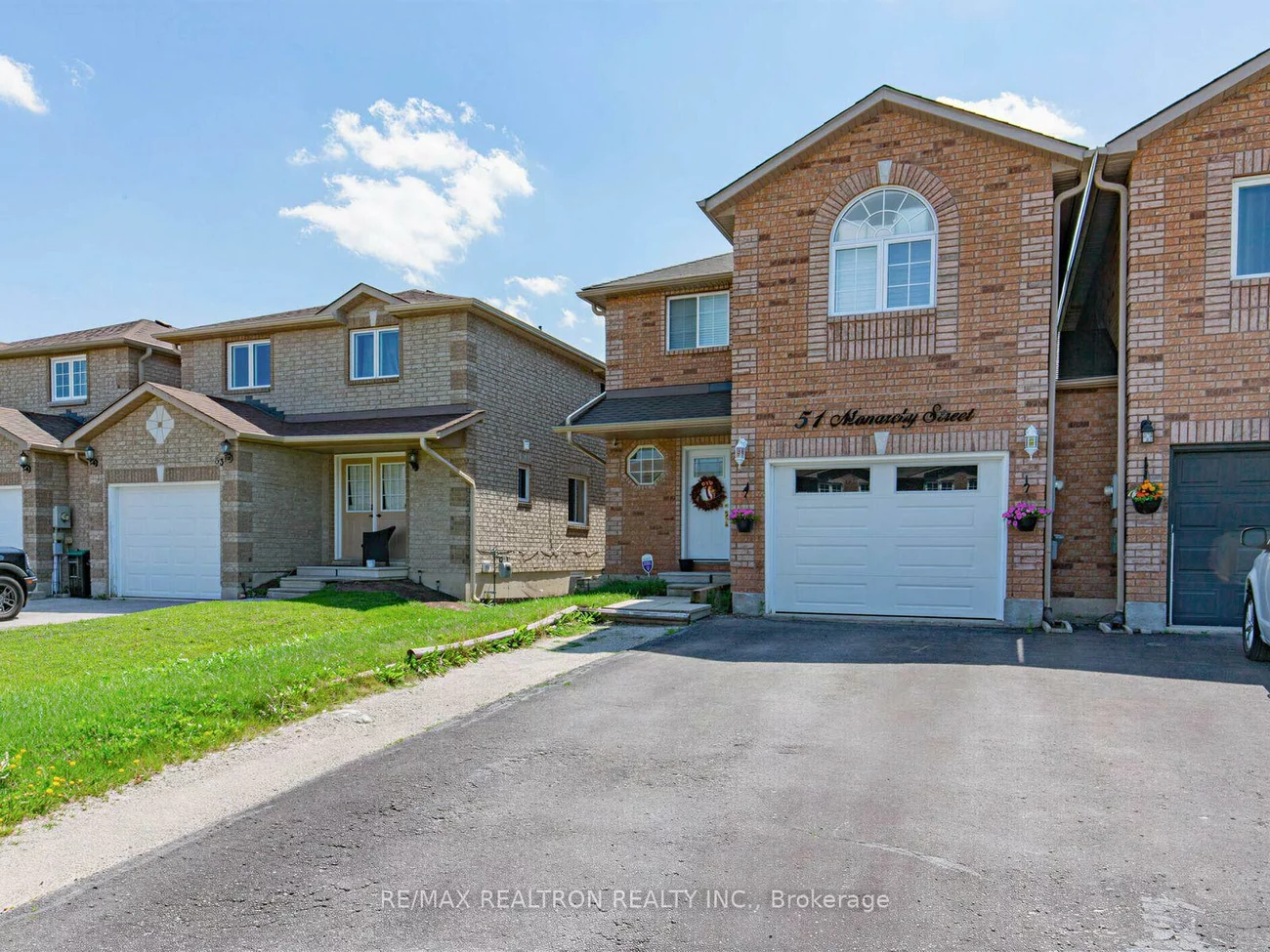 51, Monarchy, Innis-Shore, Barrie