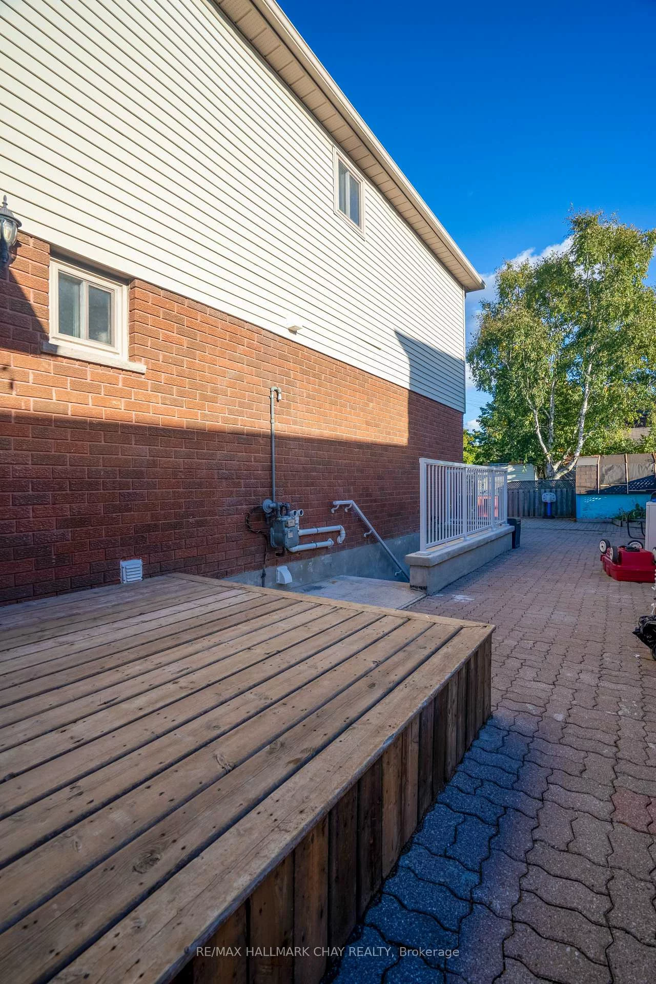 61, Neelands, West Bayfield, Barrie