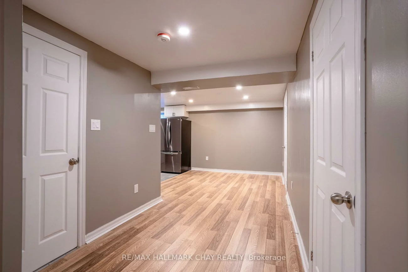 61, Neelands, West Bayfield, Barrie