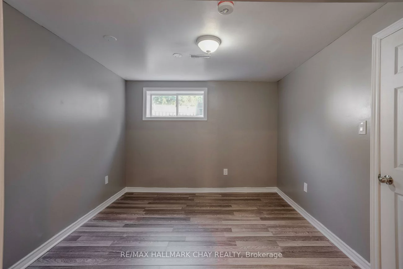 61, Neelands, West Bayfield, Barrie