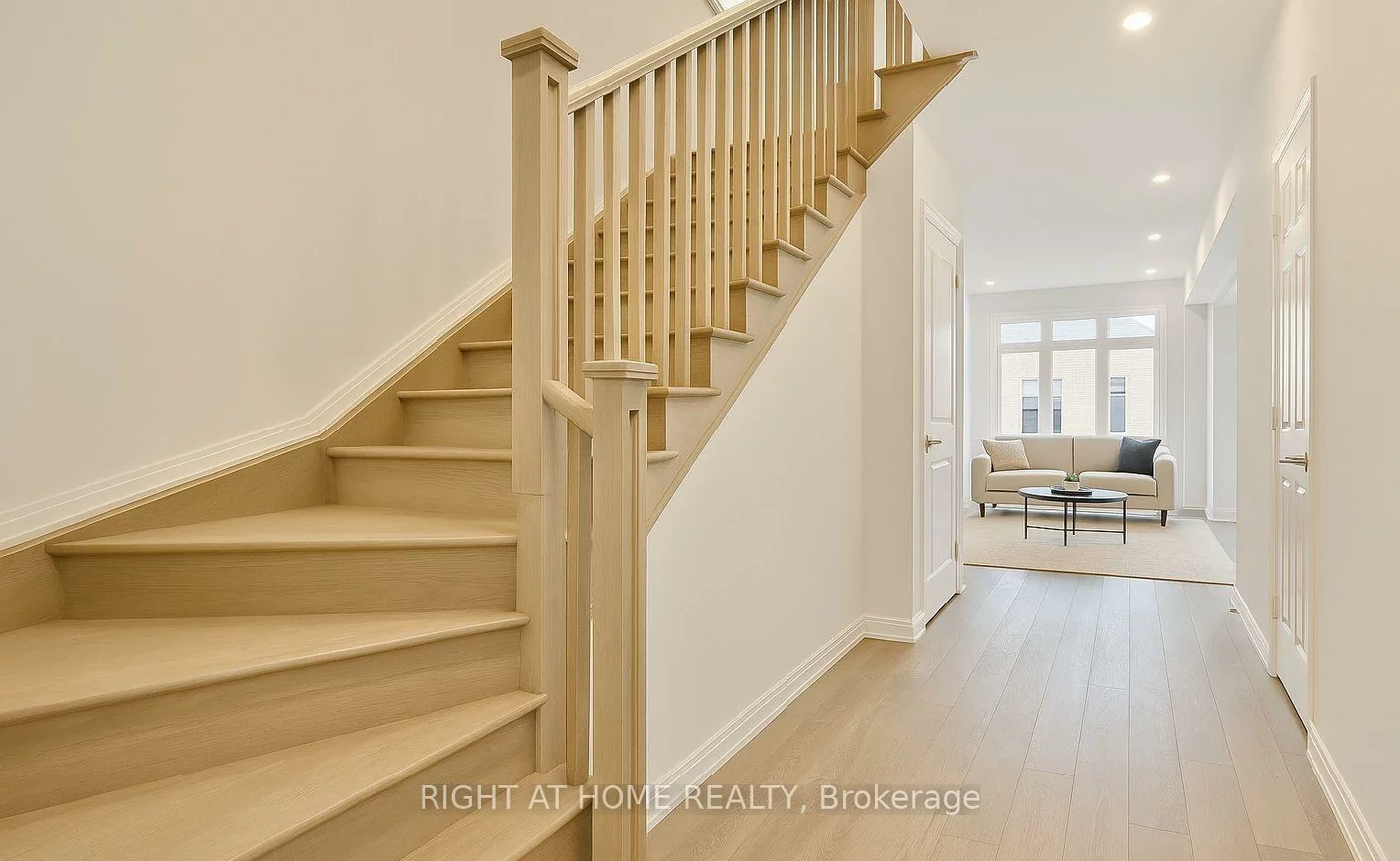 80, Sagewood, Painswick South, Barrie