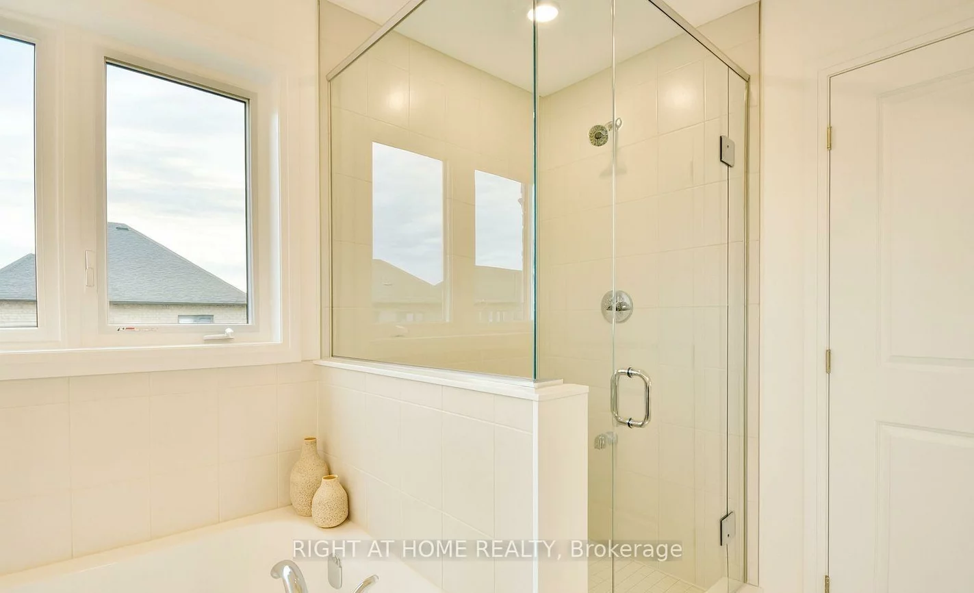 80, Sagewood, Painswick South, Barrie