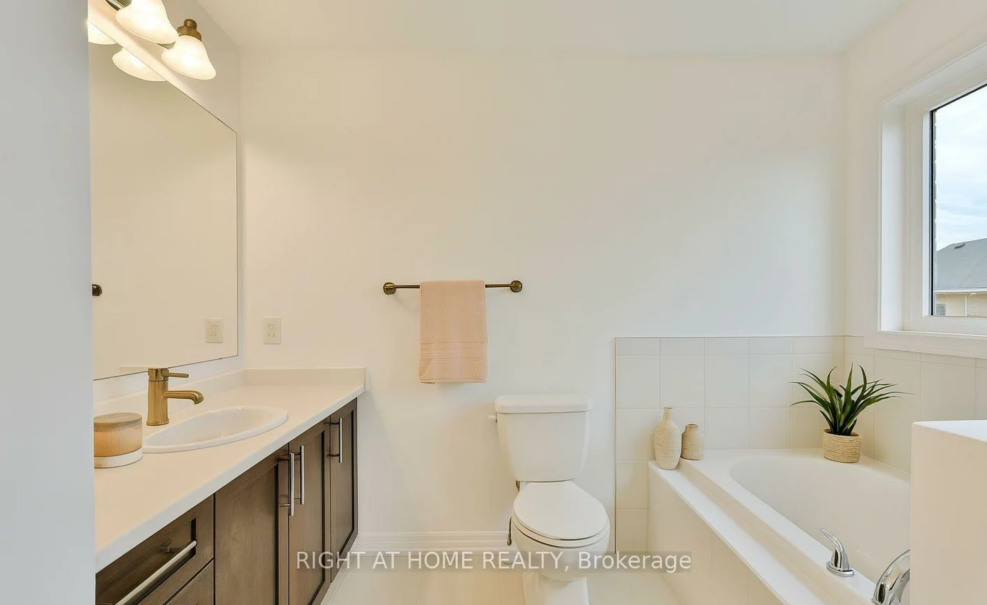 80, Sagewood, Painswick South, Barrie