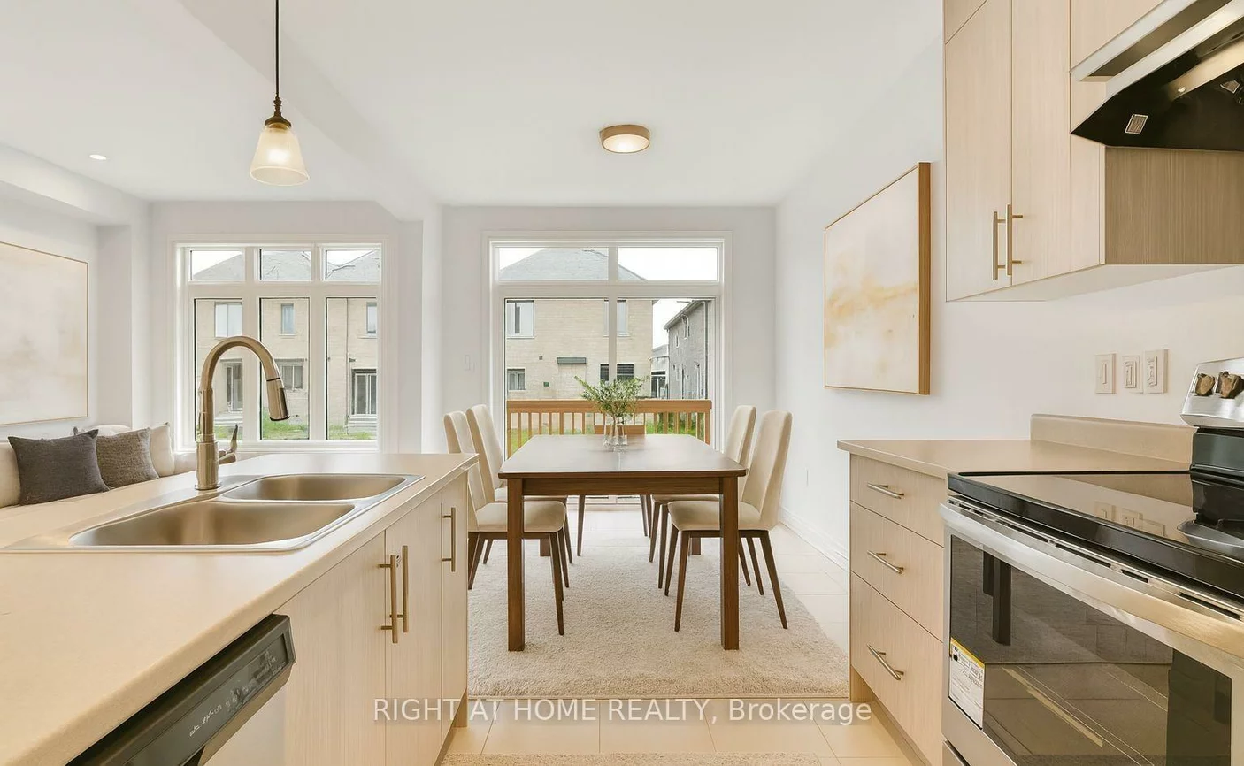 80, Sagewood, Painswick South, Barrie