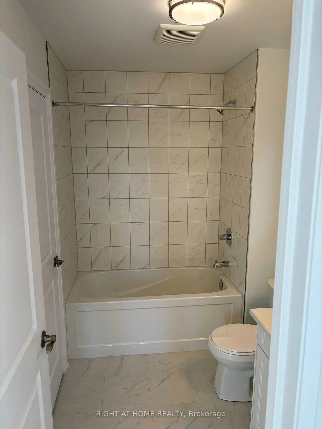 57, copperhill, Painswick South, Barrie