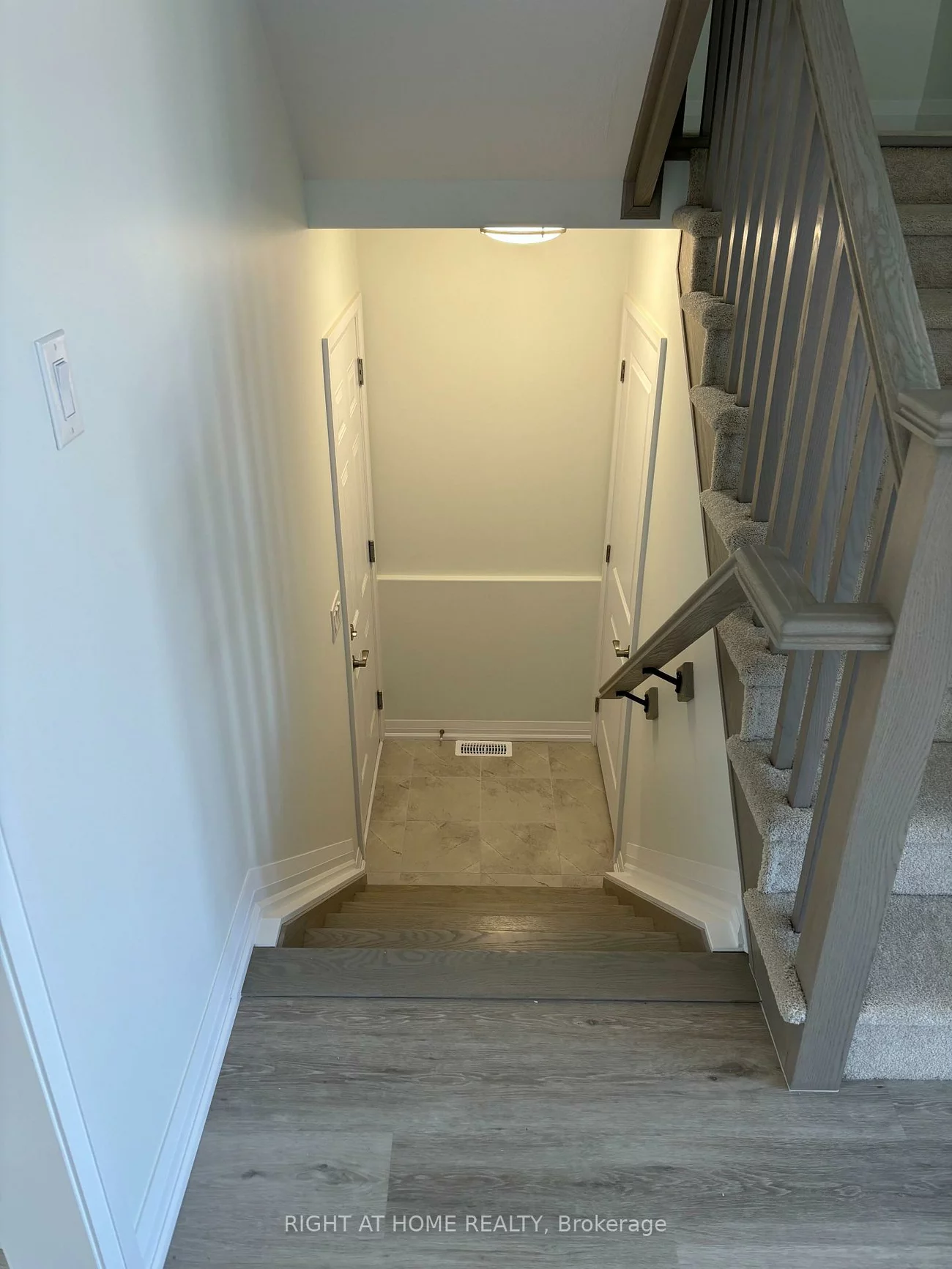 57, copperhill, Painswick South, Barrie