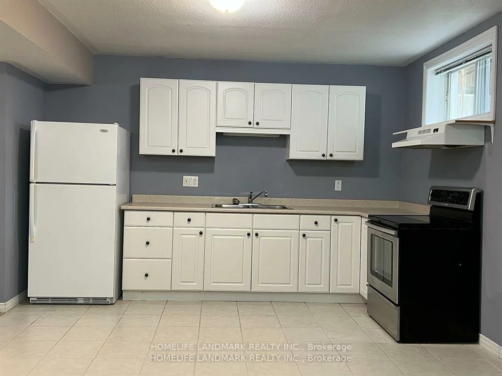 B 41, Gross, Edgehill Drive, Barrie