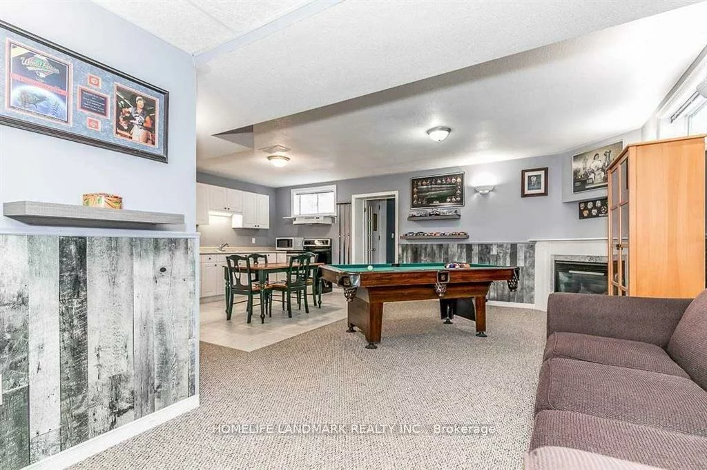 B 41, Gross, Edgehill Drive, Barrie