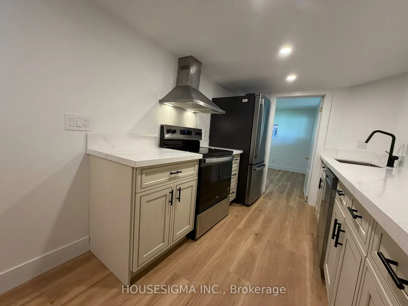 129, Gore, Ardagh, Barrie