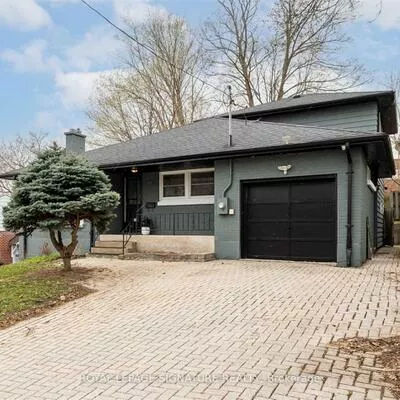 22, Drury, Codrington, Barrie
