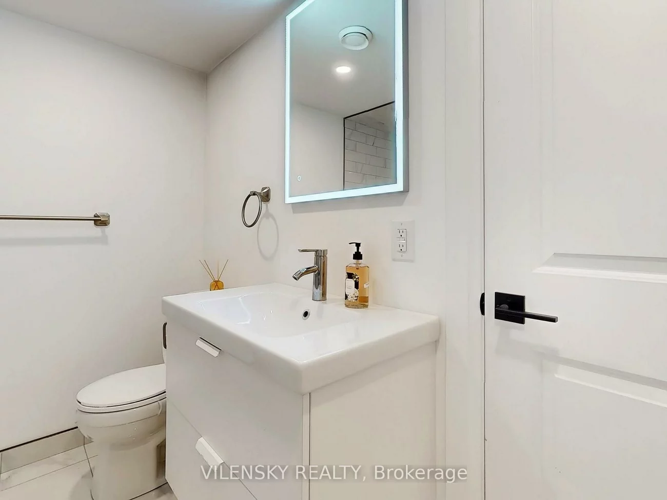 195, Owen, Wellington, Barrie