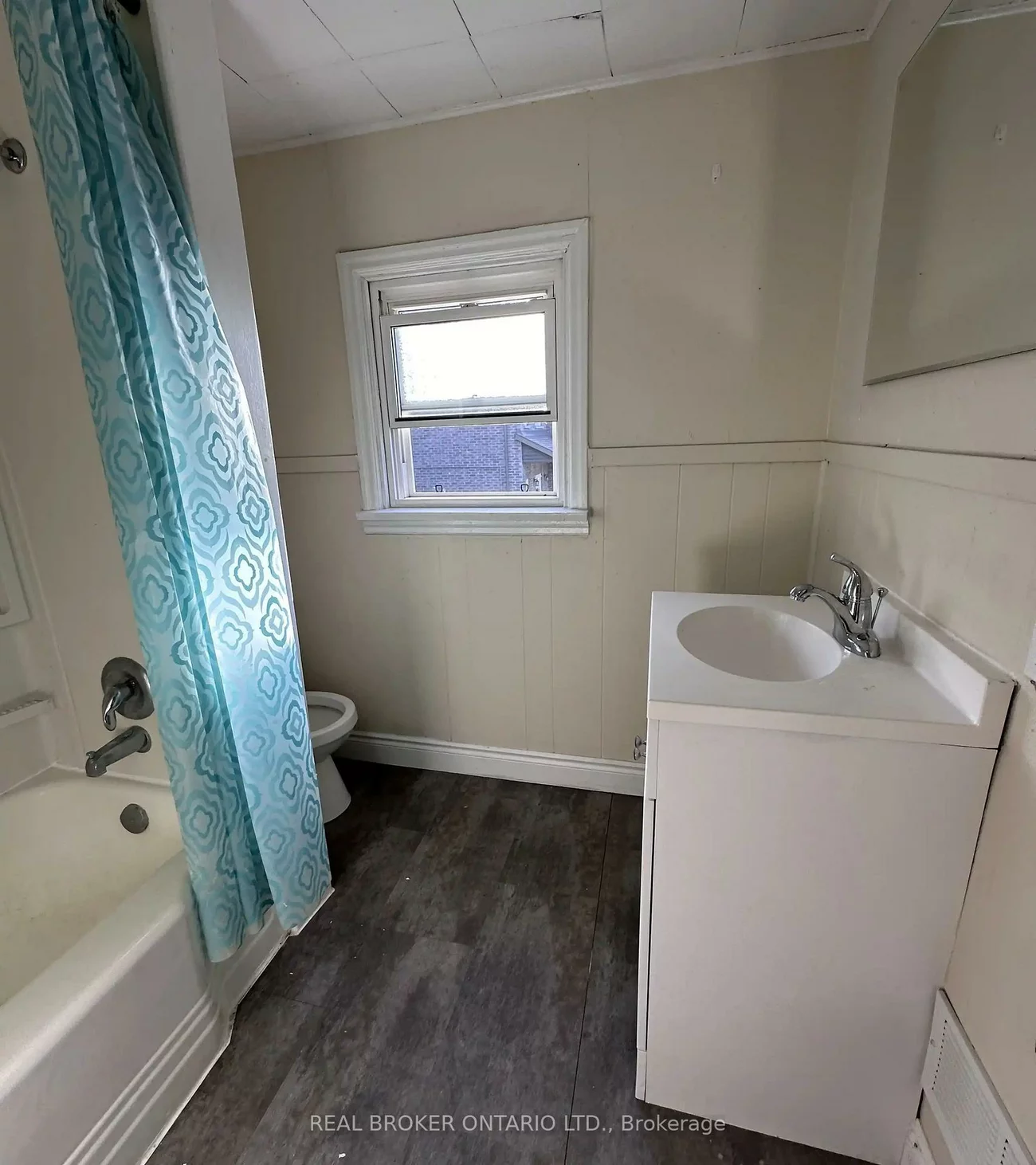 123, Henry, Queen's Park, Barrie