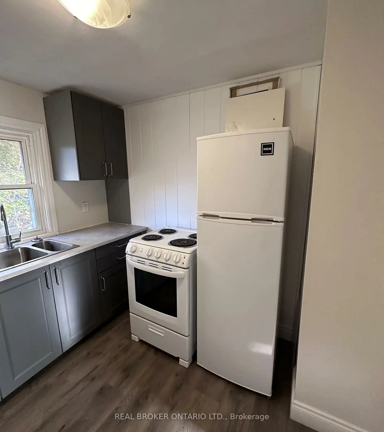 123, Henry, Queen's Park, Barrie