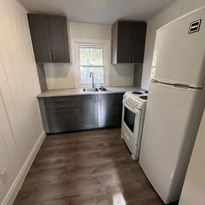 123, Henry, Queen's Park, Barrie