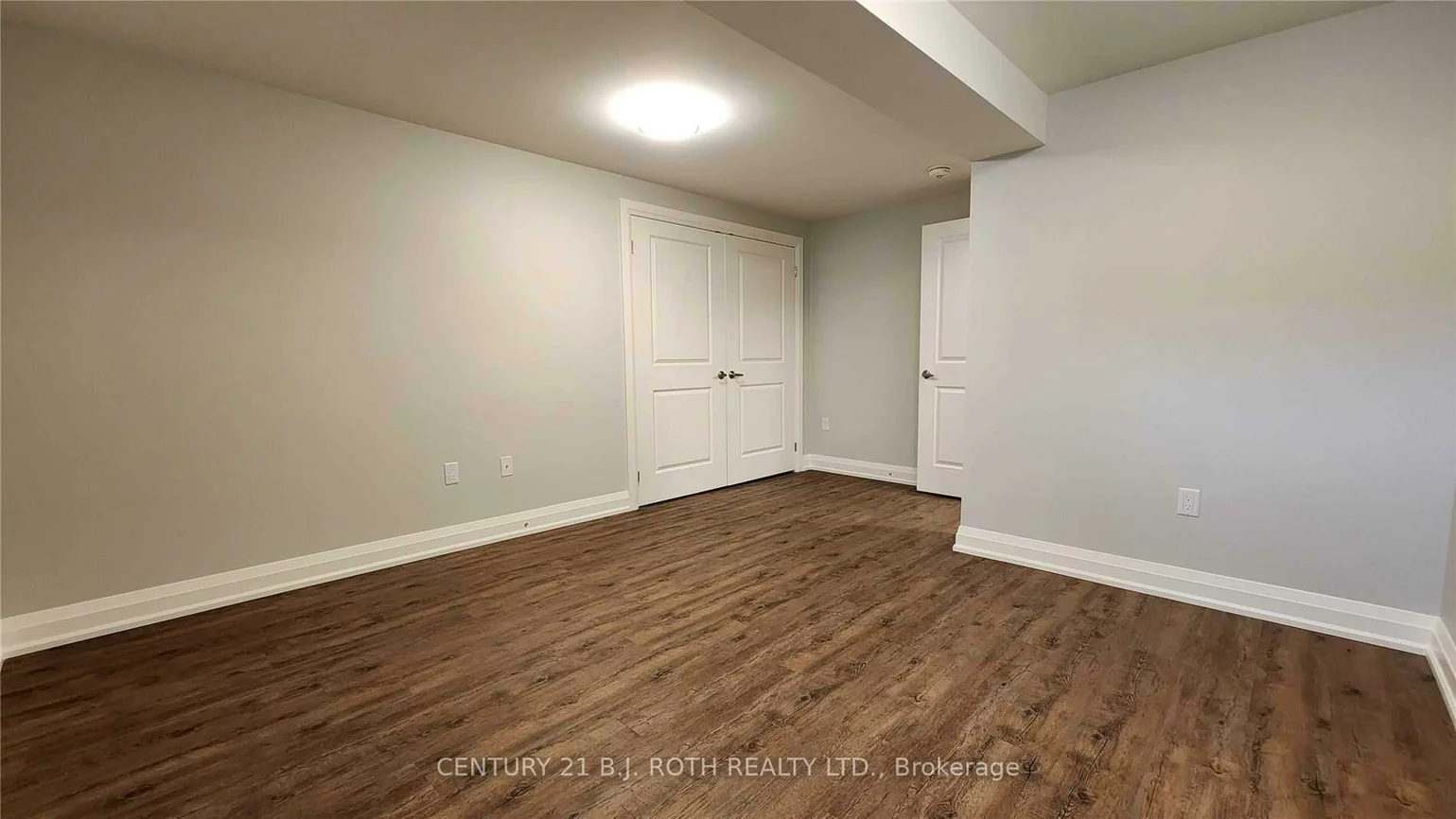 300, Cundles, Northwest, Barrie
