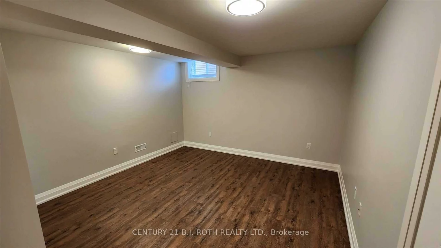 300, Cundles, Northwest, Barrie