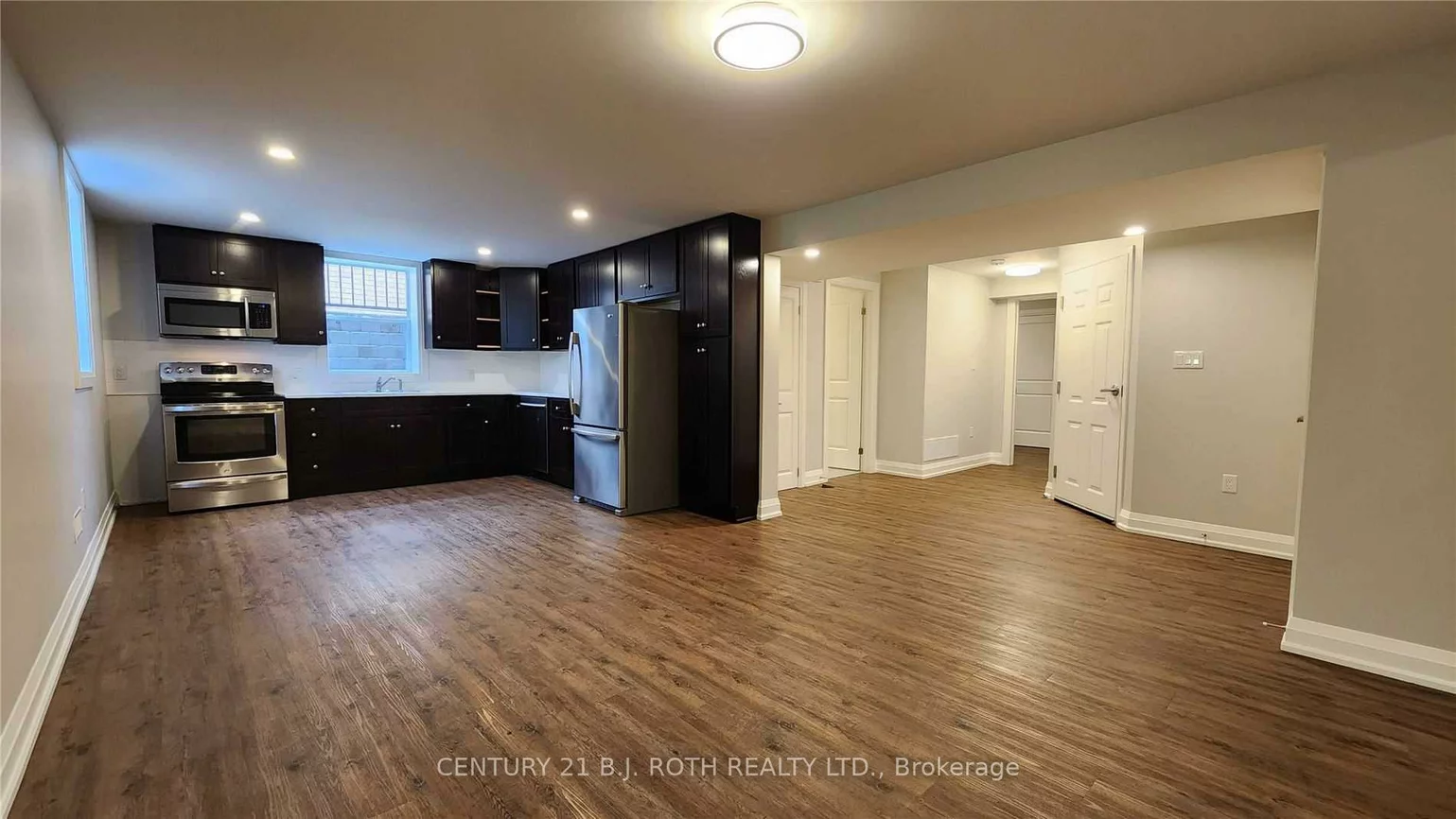 300, Cundles, Northwest, Barrie