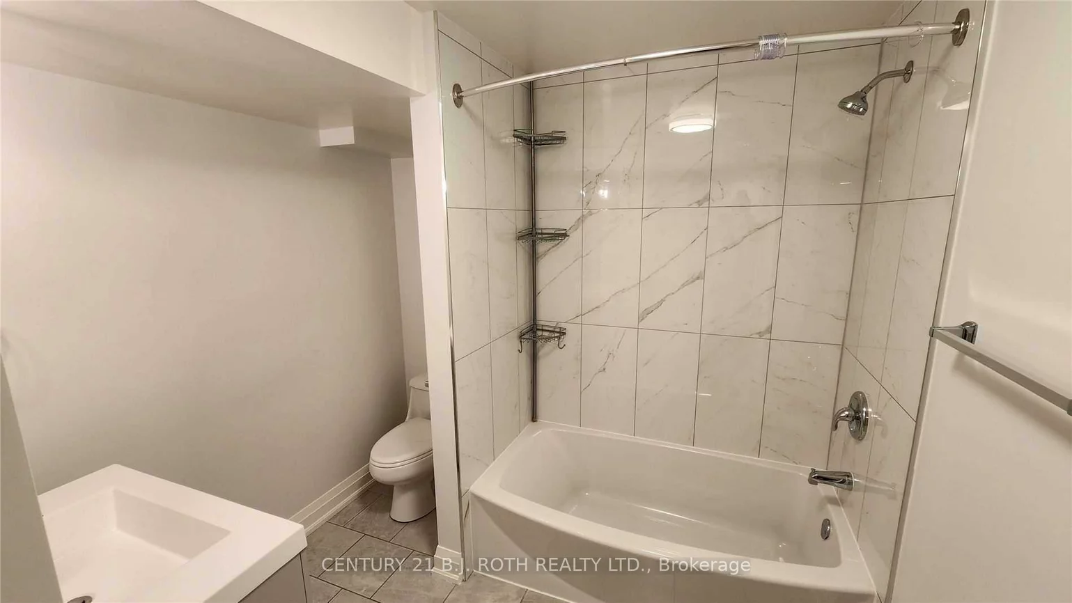 300, Cundles, Northwest, Barrie