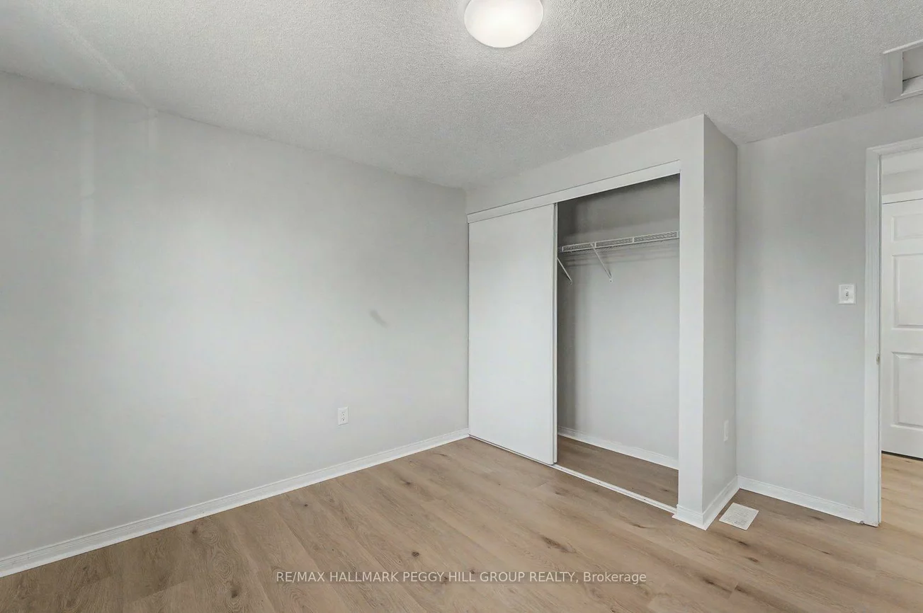 24, Dunsmore, Georgian Drive, Barrie