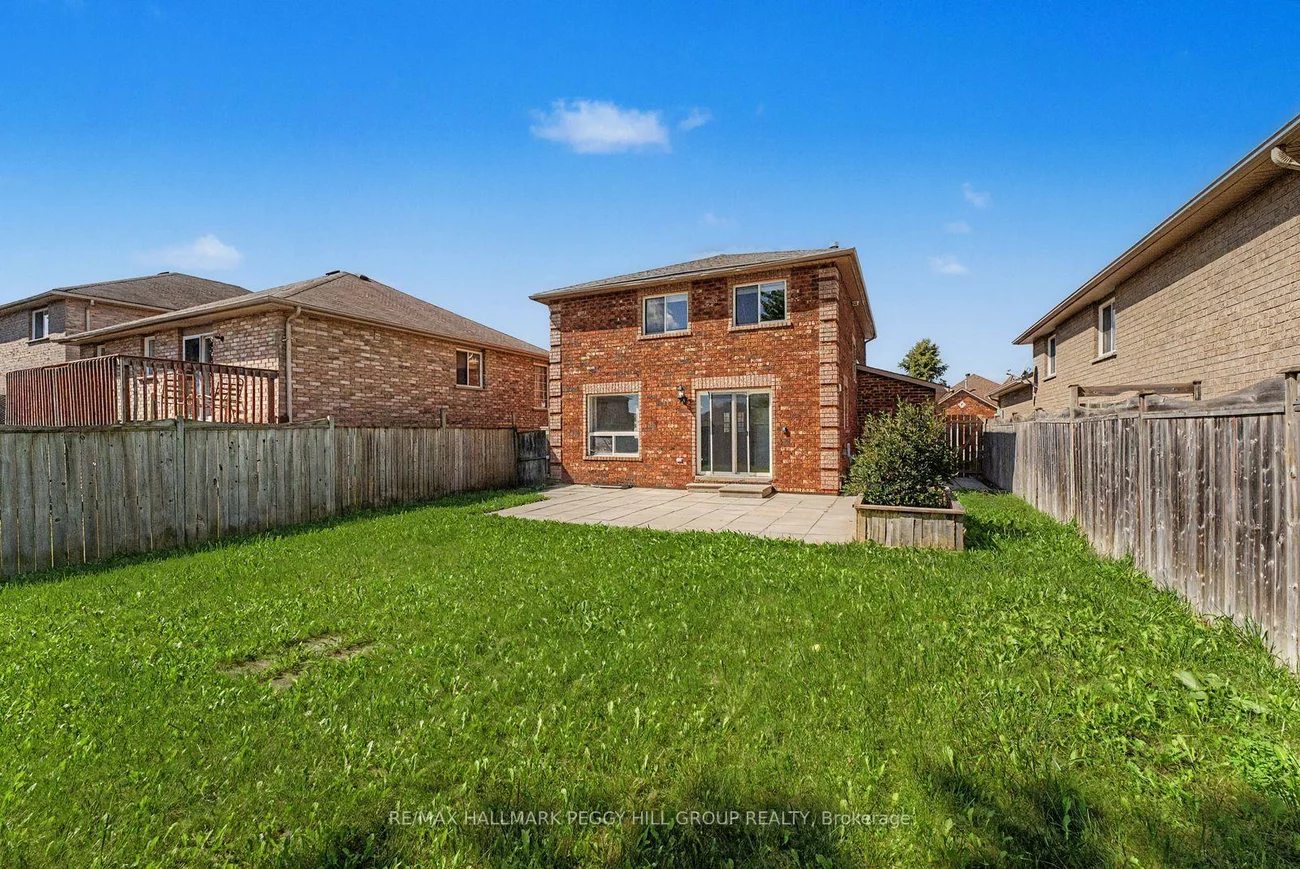 24, Dunsmore, Georgian Drive, Barrie