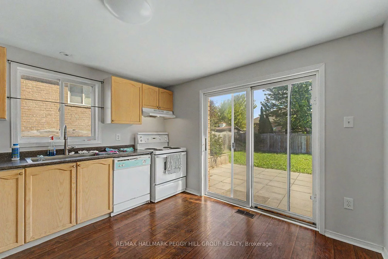 24, Dunsmore, Georgian Drive, Barrie