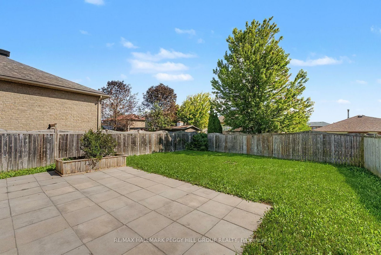 24, Dunsmore, Georgian Drive, Barrie