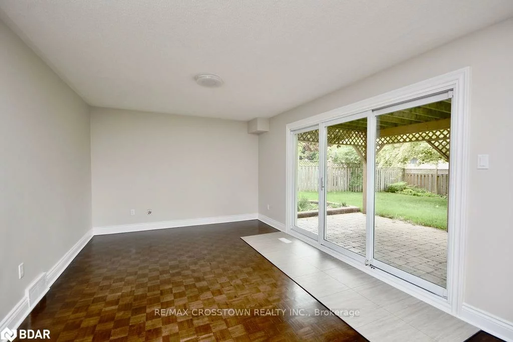 64, MARSHALL, Allandale Heights, Barrie
