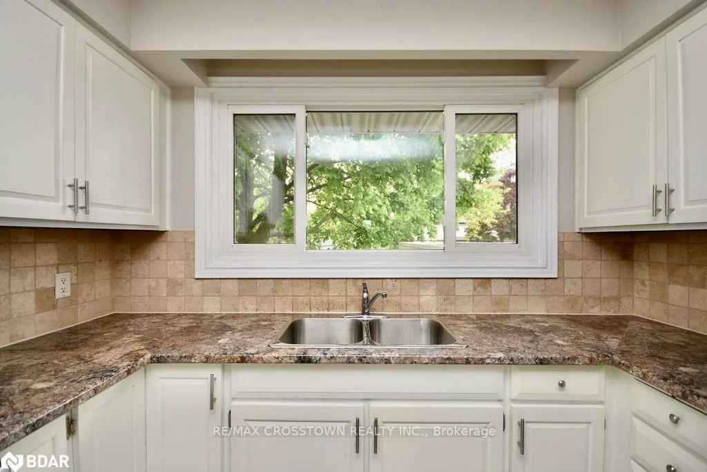 64, MARSHALL, Allandale Heights, Barrie