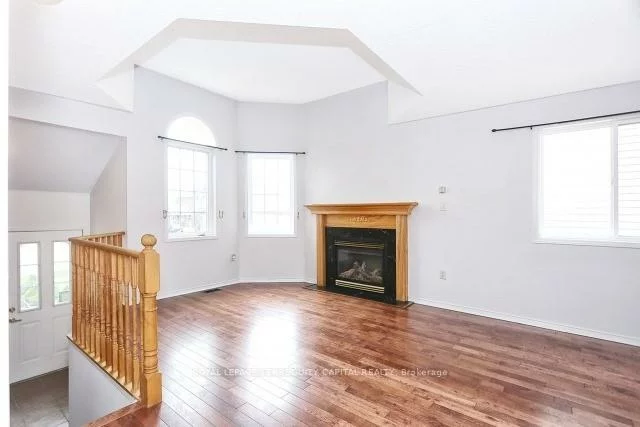 9, Catherine, Painswick South, Barrie