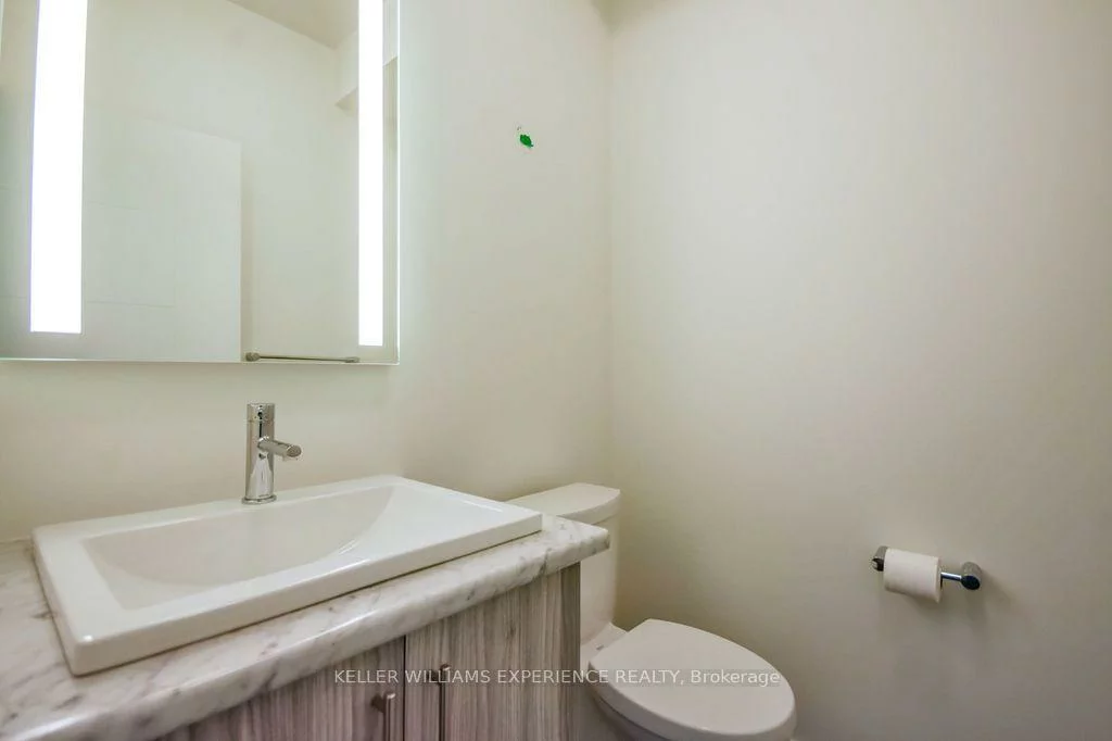 27, Rainwater, Holly, Barrie