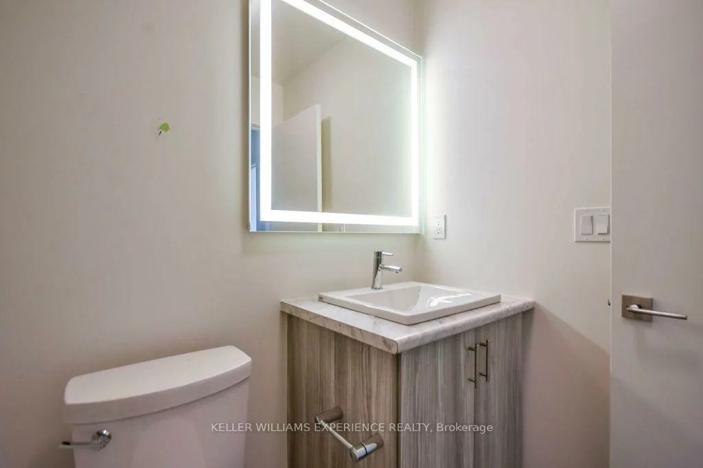 27, Rainwater, Holly, Barrie