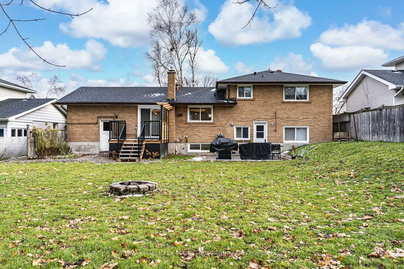 20, Ottaway, Wellington, Barrie