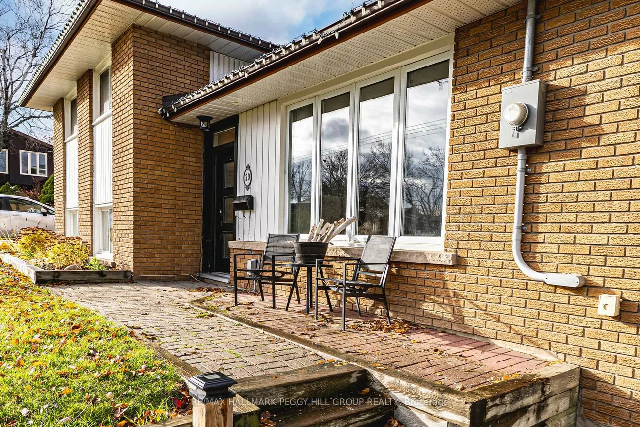 20, Ottaway, Wellington, Barrie