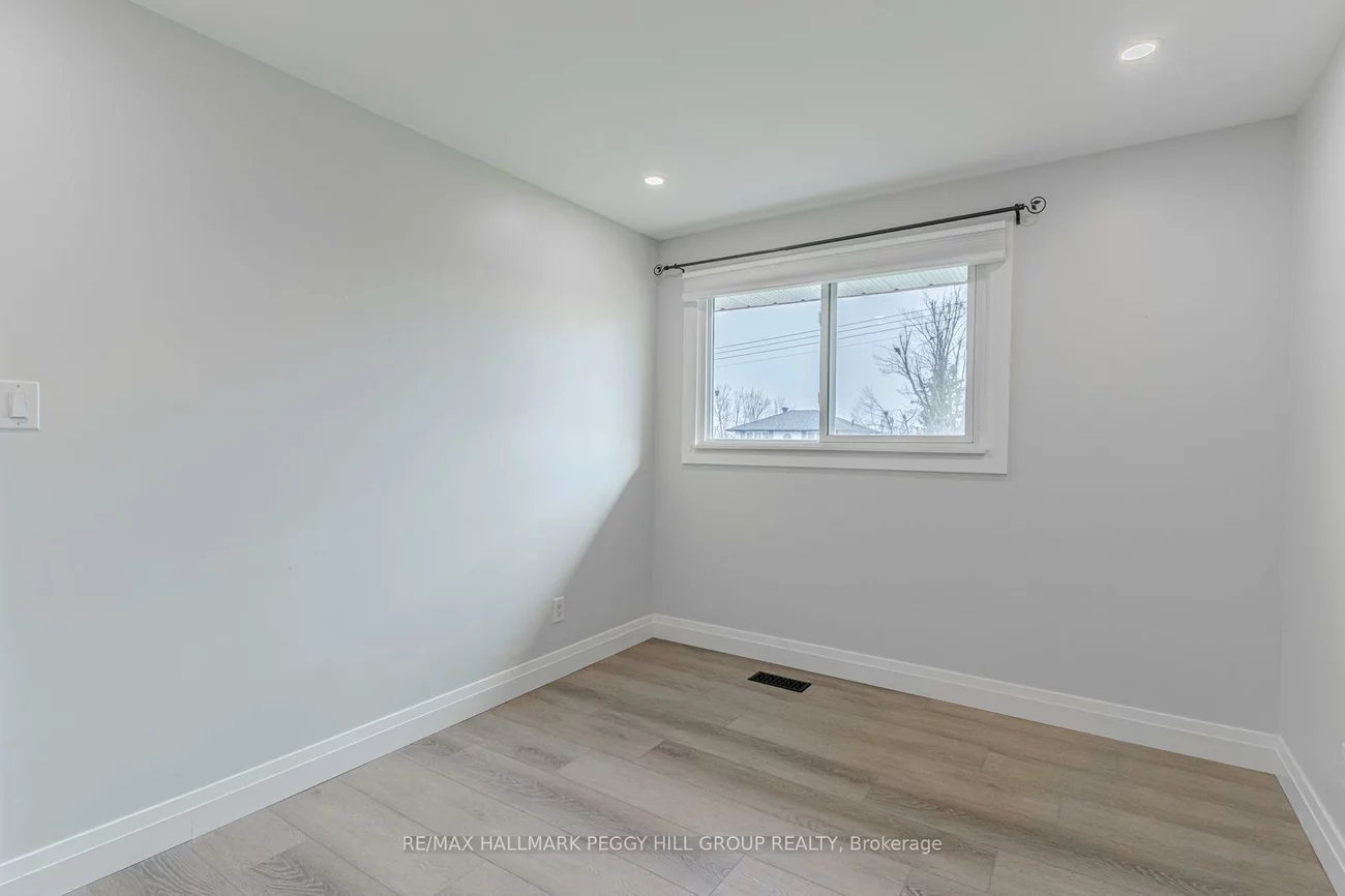 20, Ottaway, Wellington, Barrie
