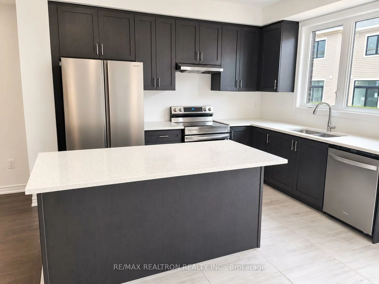 79, Milady, Painswick South, Barrie