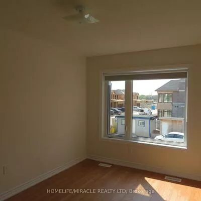 36, Valleybrook, Innis-Shore, Barrie
