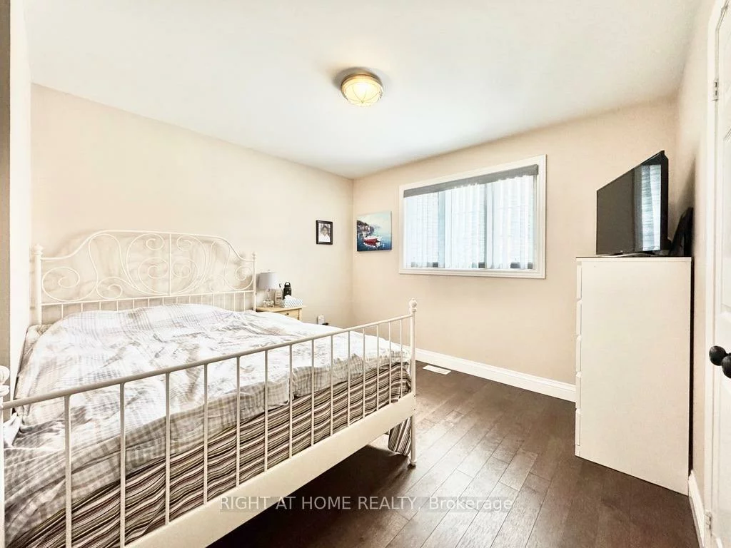 16, Grants, Ardagh, Barrie