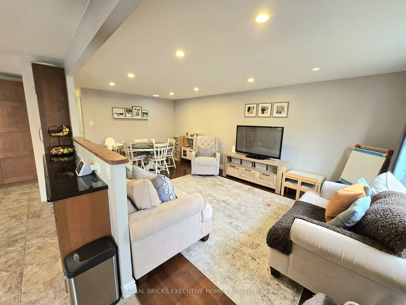 27, Browning, Letitia Heights, Barrie
