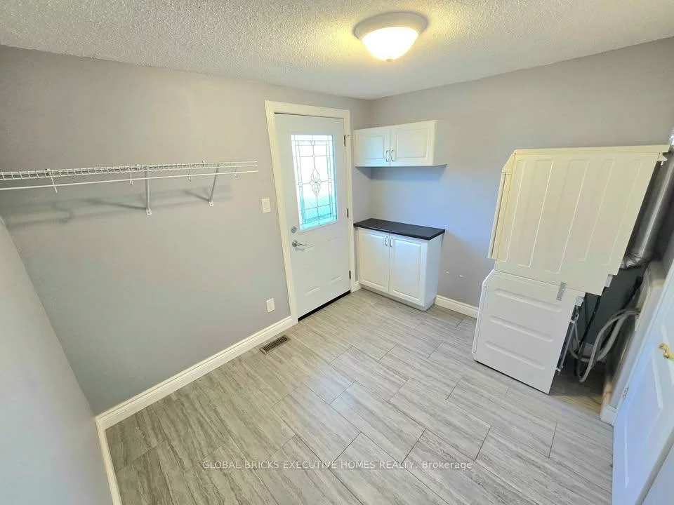 27, Browning, Letitia Heights, Barrie