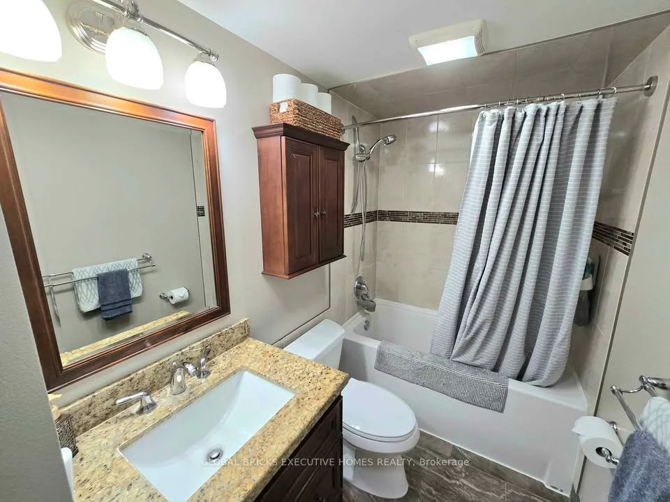 27, Browning, Letitia Heights, Barrie